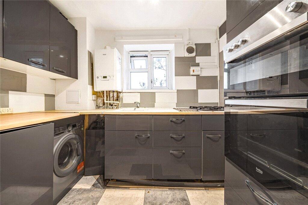 Apartment in London - View 5