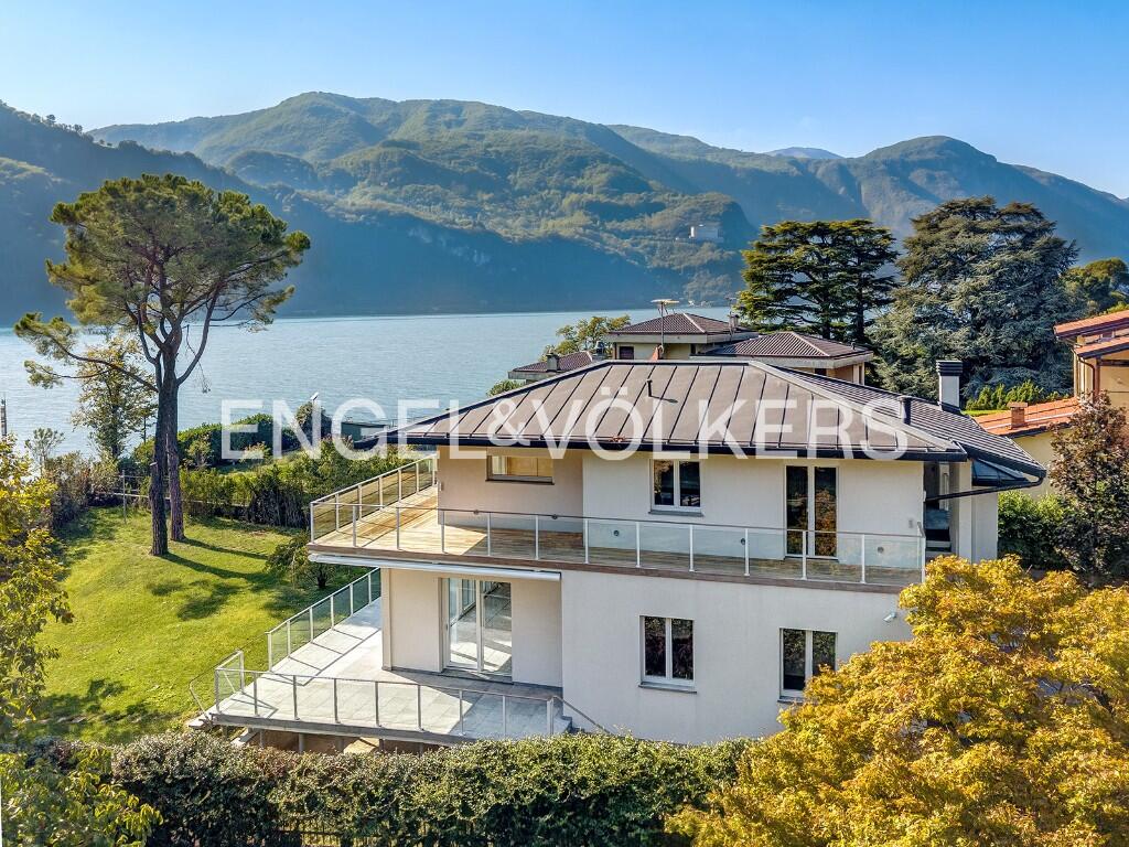 Main image of property: Abbadia Lariana, Lecco, Lombardy