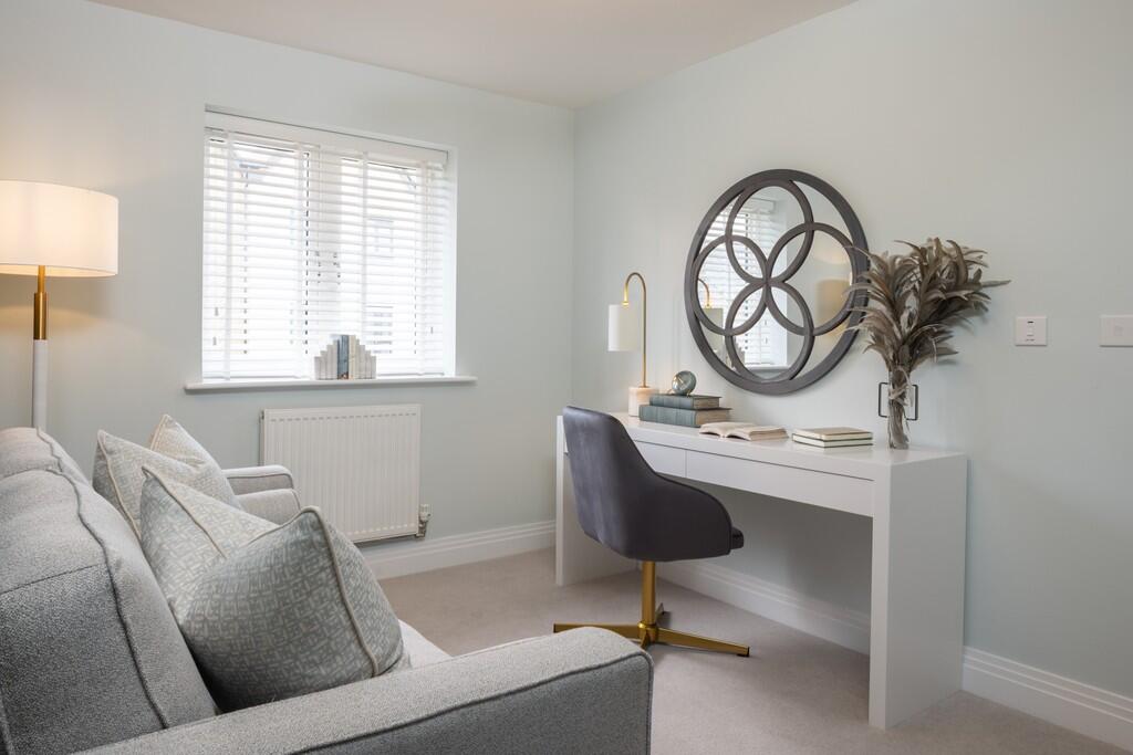 House in Crowthorne, Bracknell Forest - More