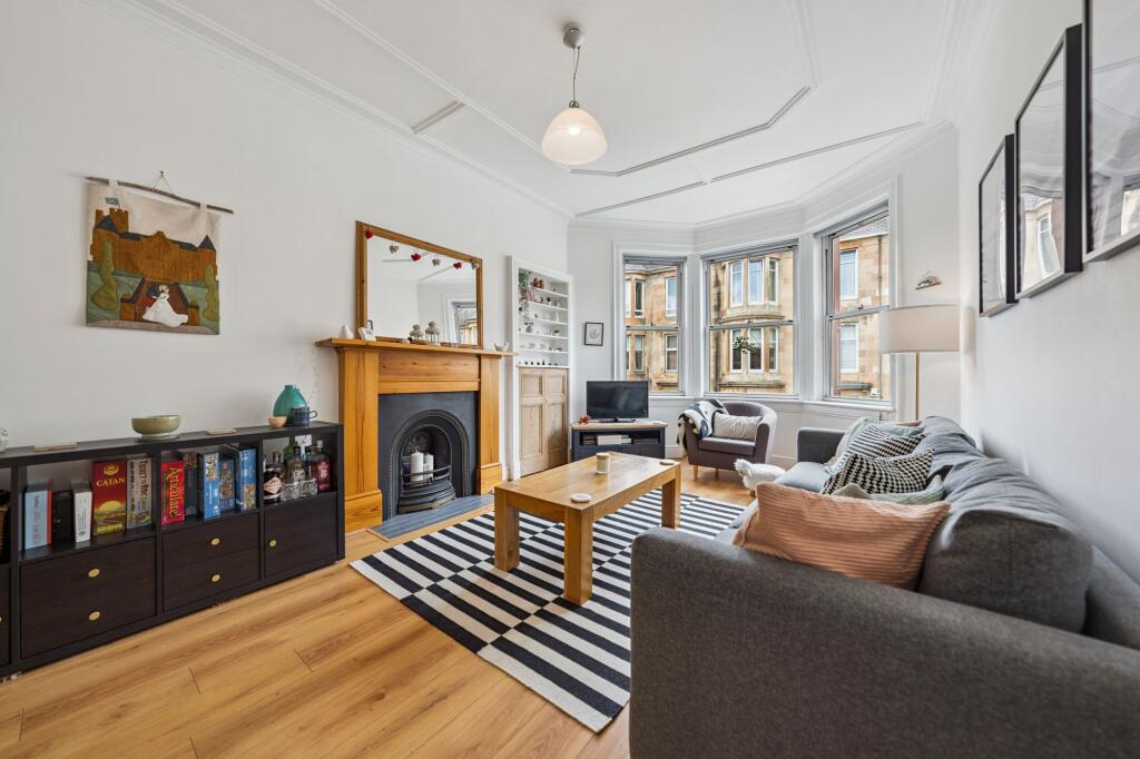 Main image of property: 69 Battlefield Avenue, Flat 2/1, Battlefield, Glasgow, G42 9HR