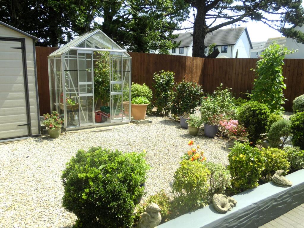 Treleigh Gardens, Treleigh, TR16 photo 3