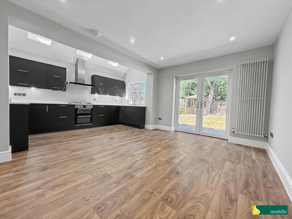 Wood Avens Close, West Hunsbury, Northampton - View 2