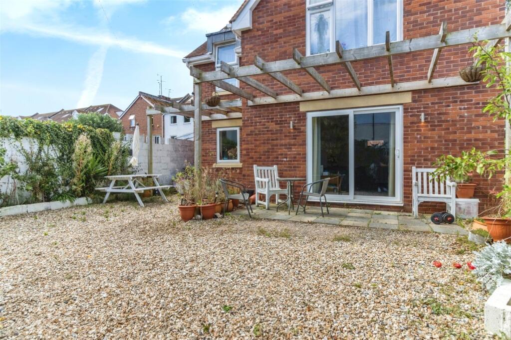 House in Torquay - More