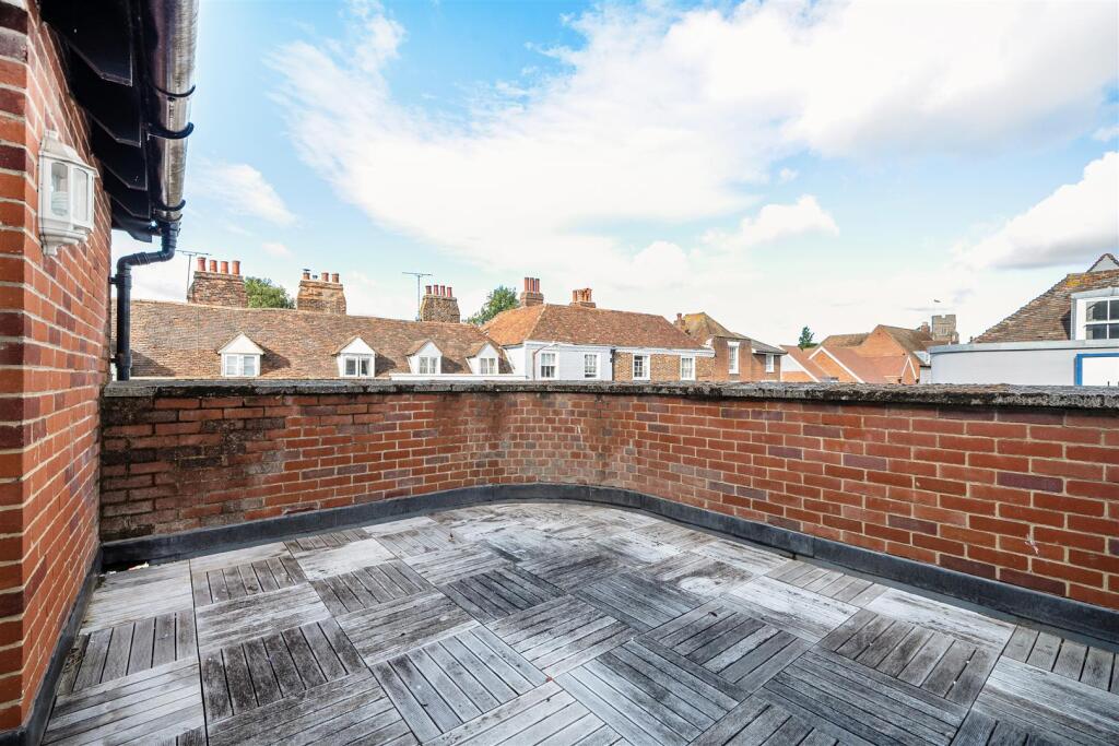 Apartment in Canterbury, St. Stephen's - View 5