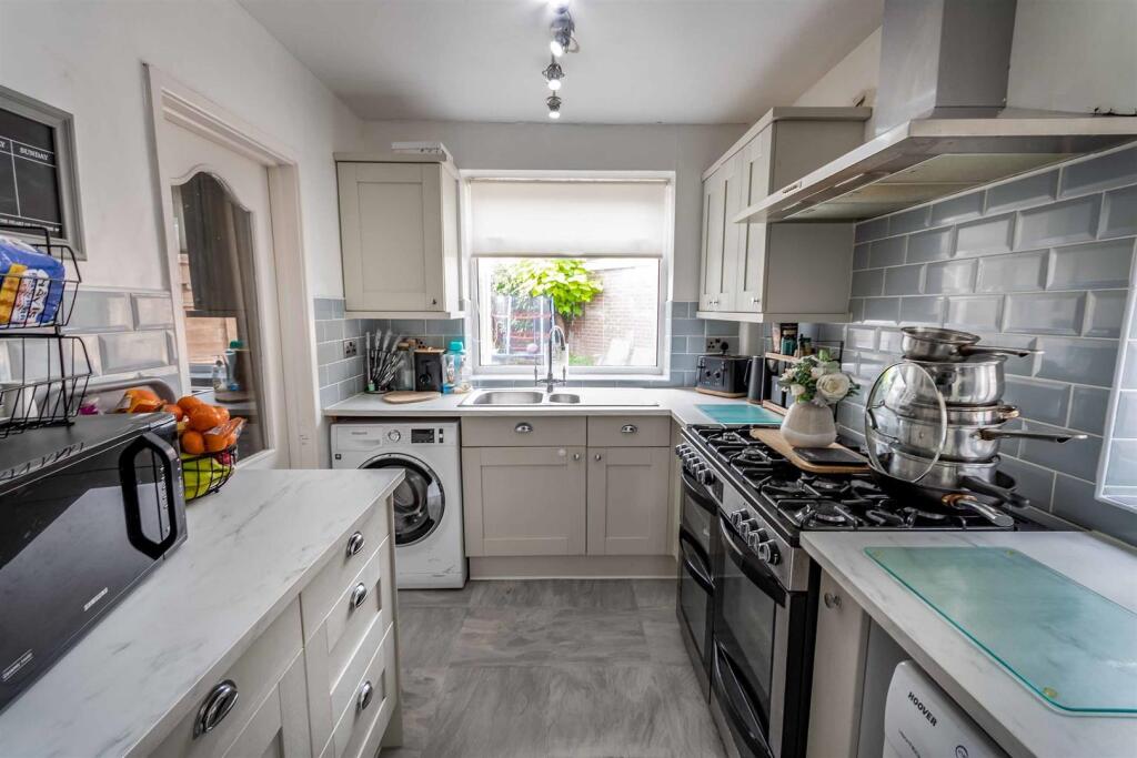 House in Doncaster - View 5