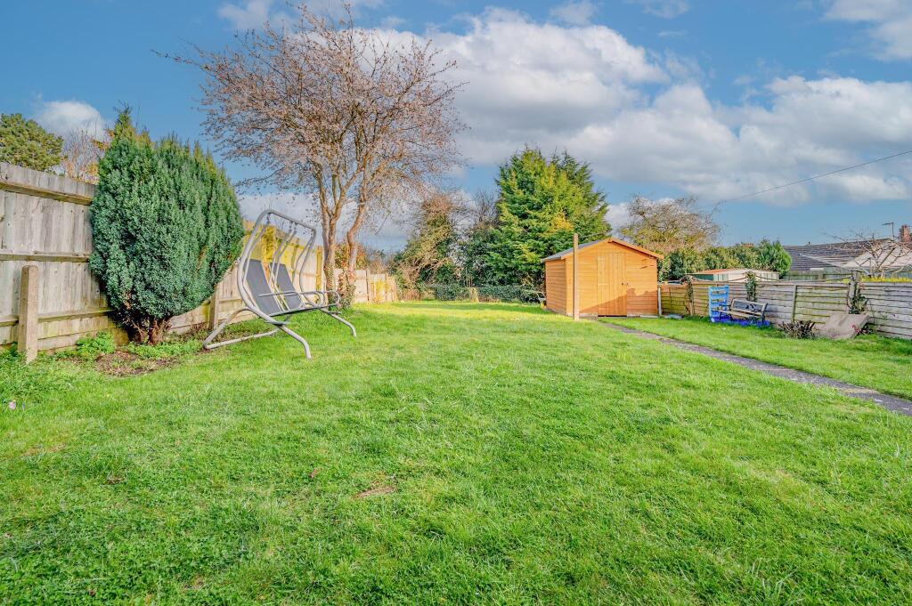 House in Desborough, North Northamptonshire - View 2