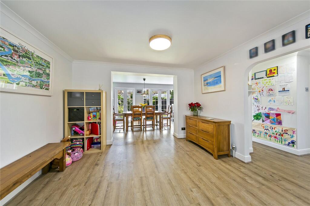 Montford Road, Sunbury-On-Thames – pohled 6