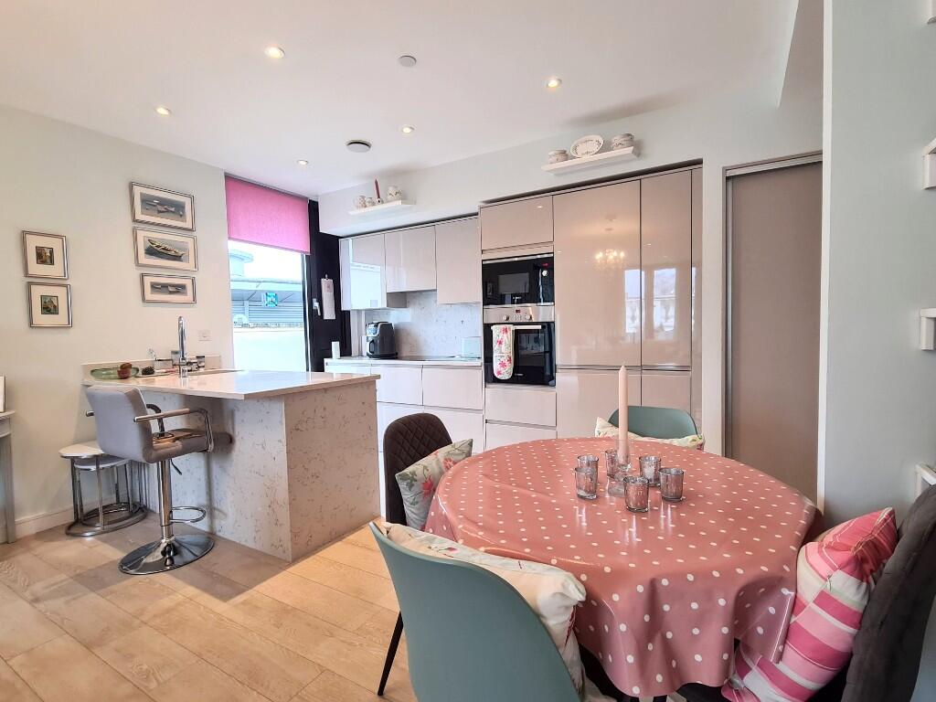 Bayshill Road, Cheltenham, Gloucestershire, GL50 photo 2