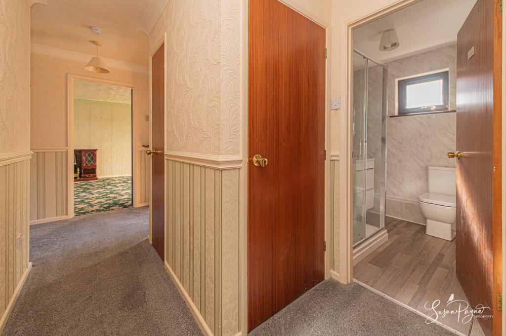 18, Lark Rise, Newport photo 4