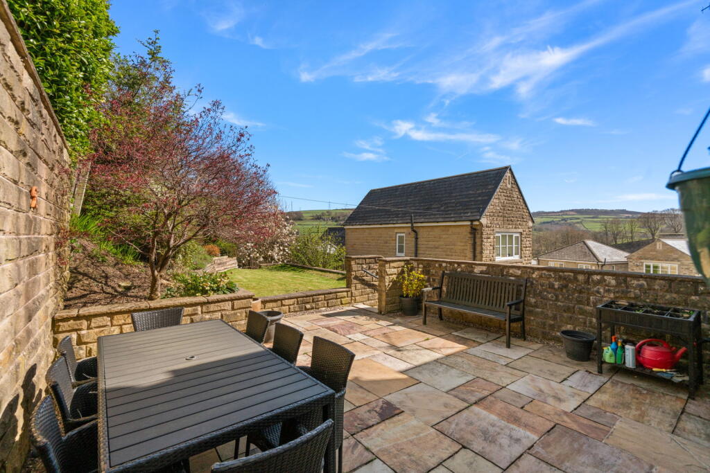 House in Calderdale, Ripponden - View 3
