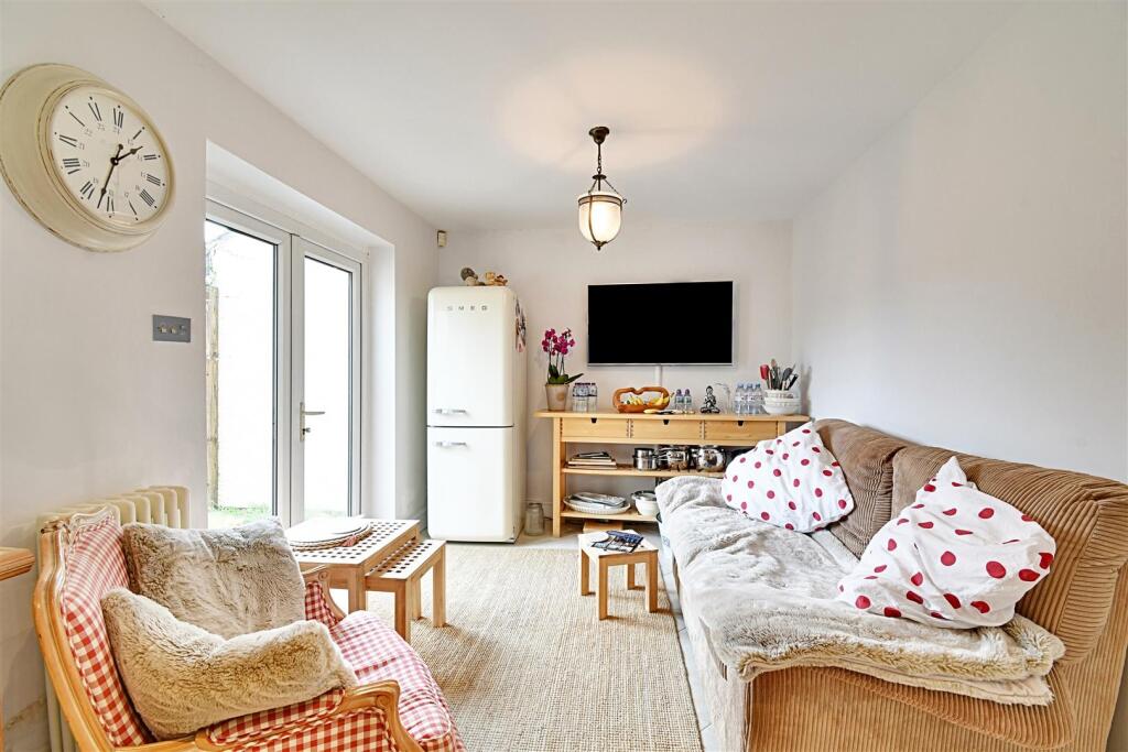 House in Stevenage - View 4