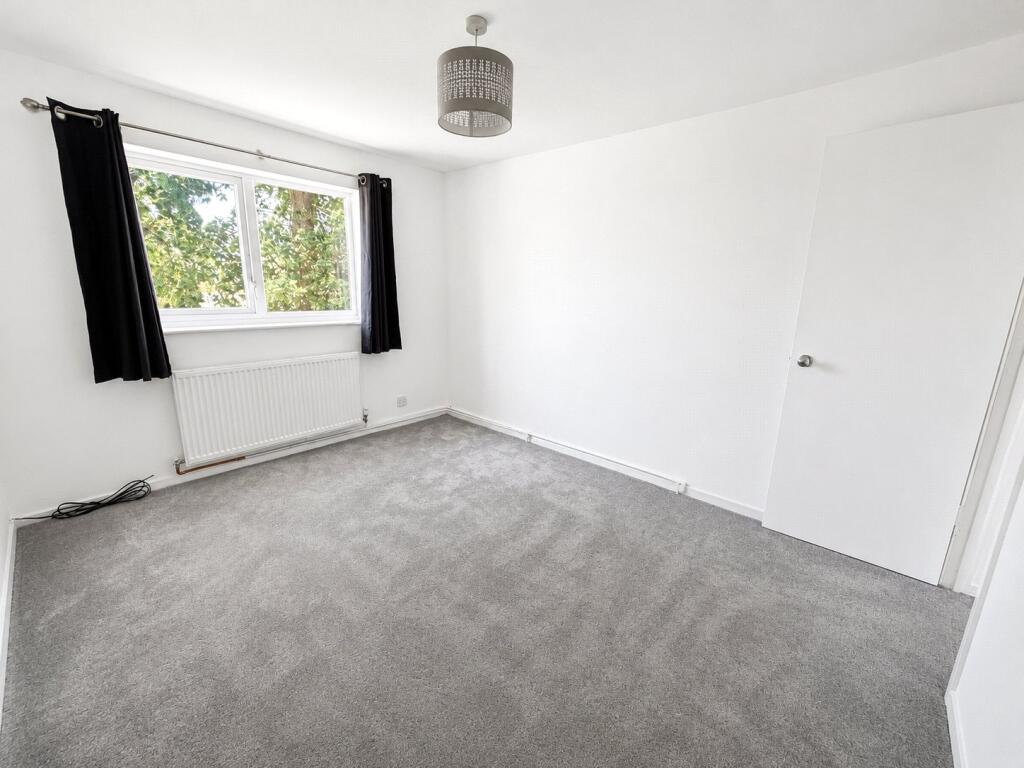 Summerfields Avenue, Hailsham, East Sussex, BN27 photo 4