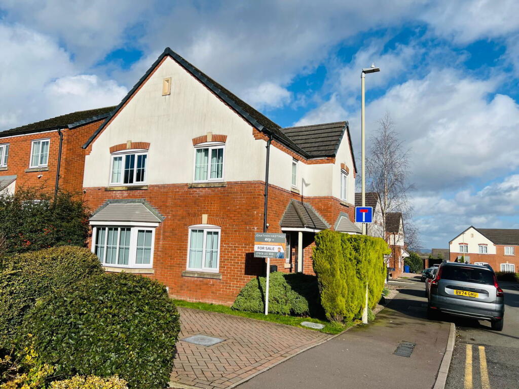 4-bed detached on King Edmund Street, Dudley, DY1 3HT, £350,000