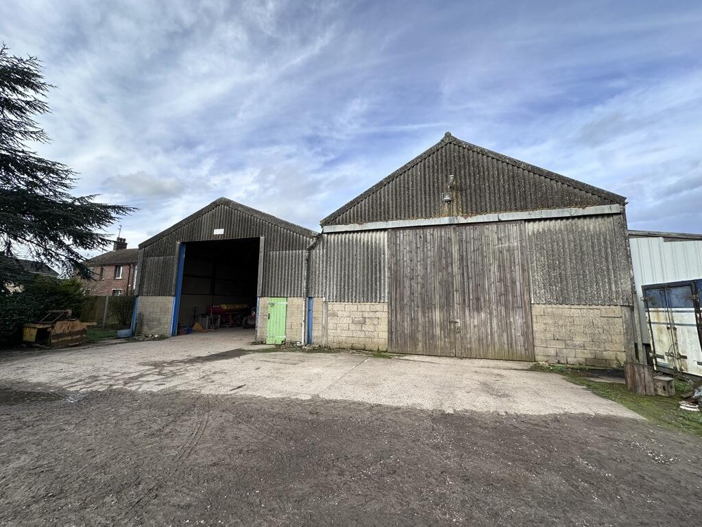 Main image of property: Barn Off Collett's Bridge Farm, Kirkham's Lane, Elm, Wisbech, Cambridgeshire, PE14 0EG