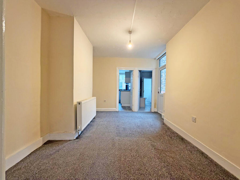 Apartment in London - View 3