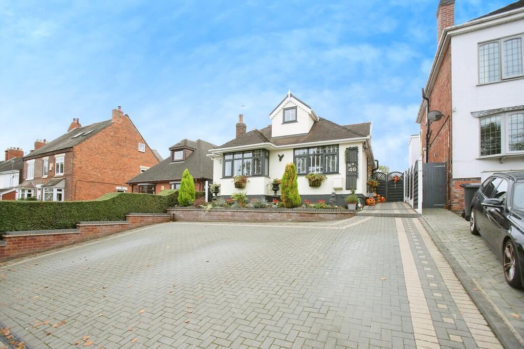 Birchmoor Road, Birchmoor