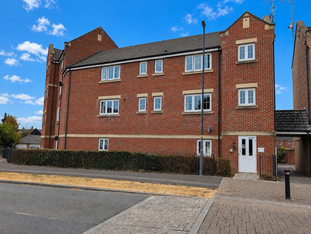 Main image of property: Torun Way, Swindon, Wiltshire