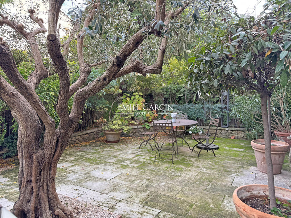 Main image of property: Provence-Alps-Cote d`Azur, Bouches-du-Rhône, Tarascon