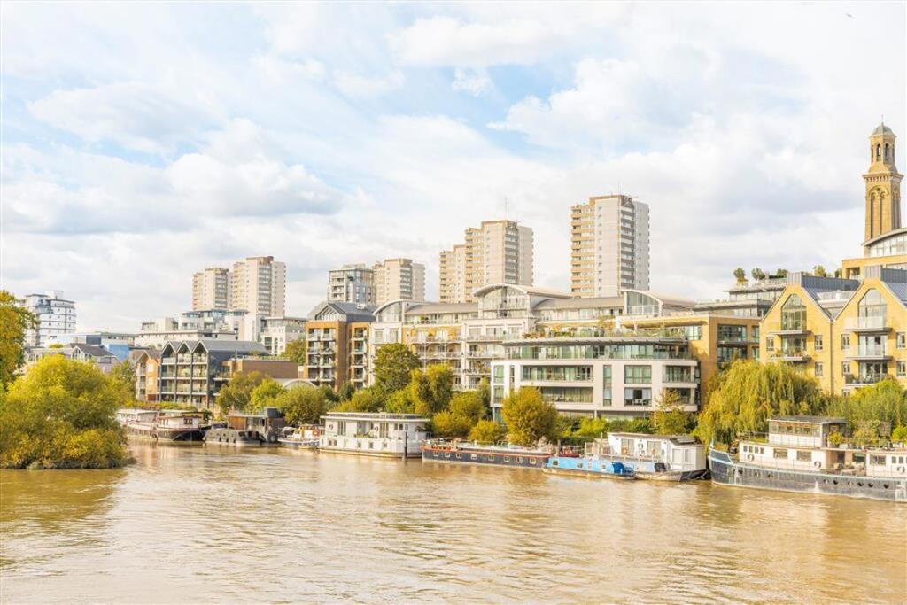 Apartment in Twickenham - More
