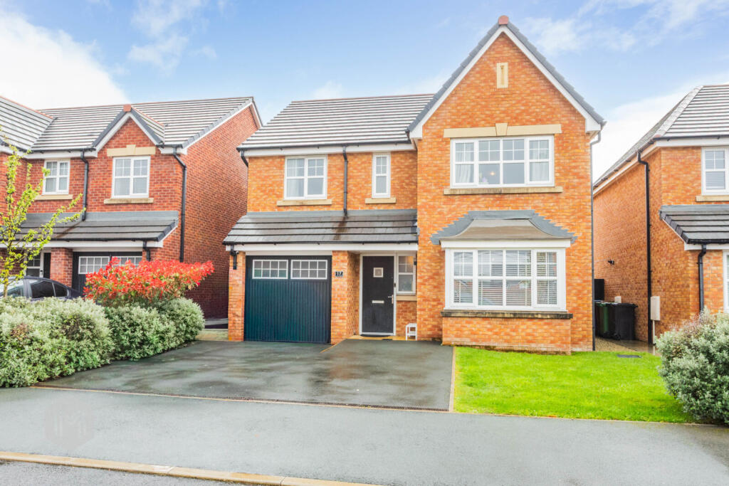 Main image of property: Meadowgrass Gardens, Worsley, Manchester, Greater Manchester, M28 1PS