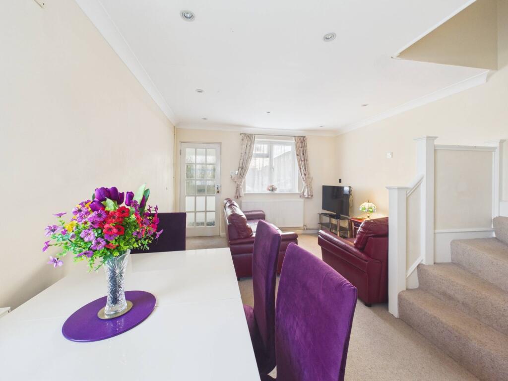 Main image of property: The Wheatbutts, Eton Wick, Berkshire, SL4