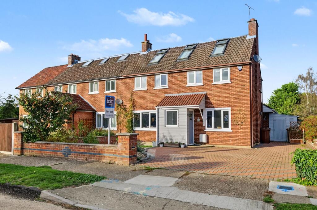 5-bed semi-detached on Park View Crescent, Great Baddow, Chelmsford, CM2, £540,000