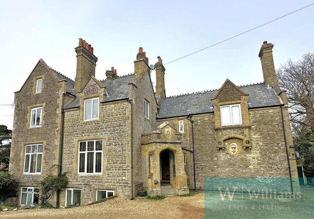 1-bed flat on Flat 4, Wellwood House, Wellwood Glade, Ryde, Isle of Wight, £145,000