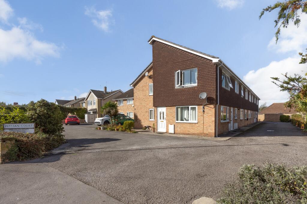 1-bed flat on Pitman Court, Trowbridge, £125,000