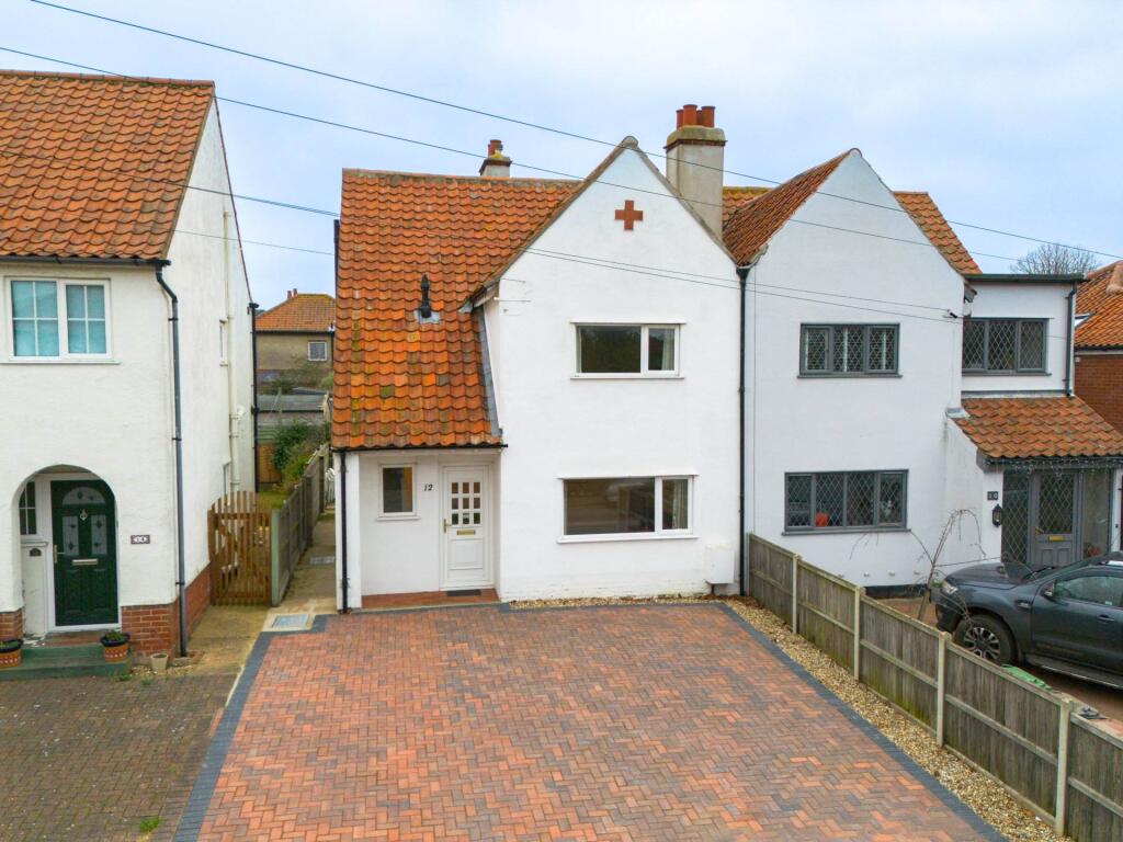3-bed semi-detached on Common Lane, Sheringham, £350,000
