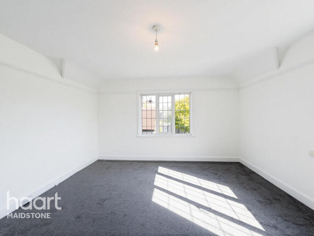Apartment in Tonbridge - View 2