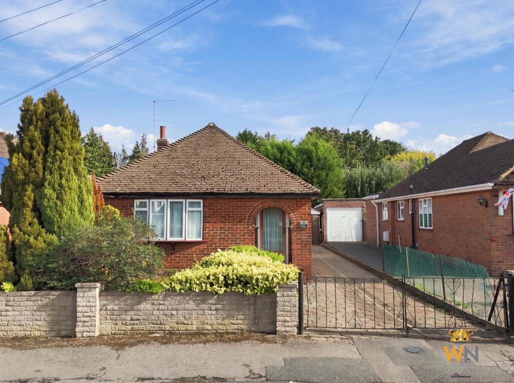 Main image of property: St Mary's Avenue, Shenfield, CM15