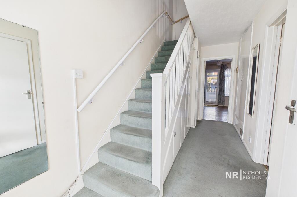 House in London, Malden Rushett - View 6