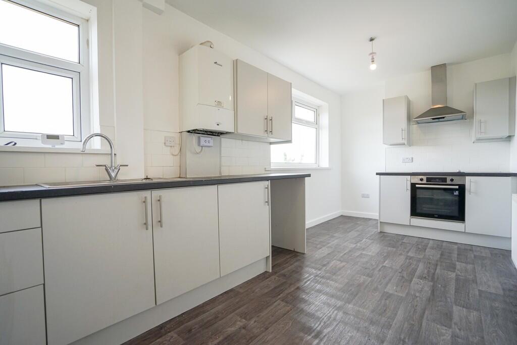 House in Consett, Delves Lane - View 4