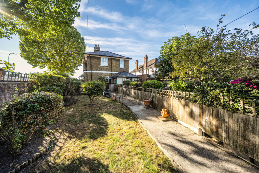 Bromley Road, London photo 4