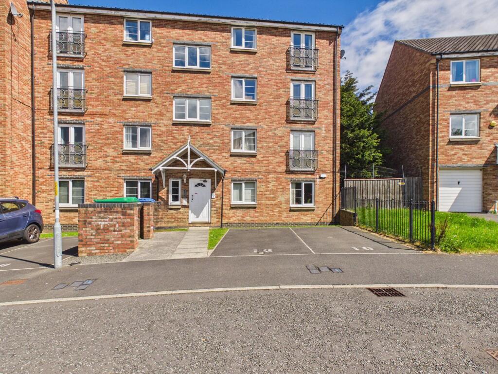 Apartment in Gateshead, North East - View 4
