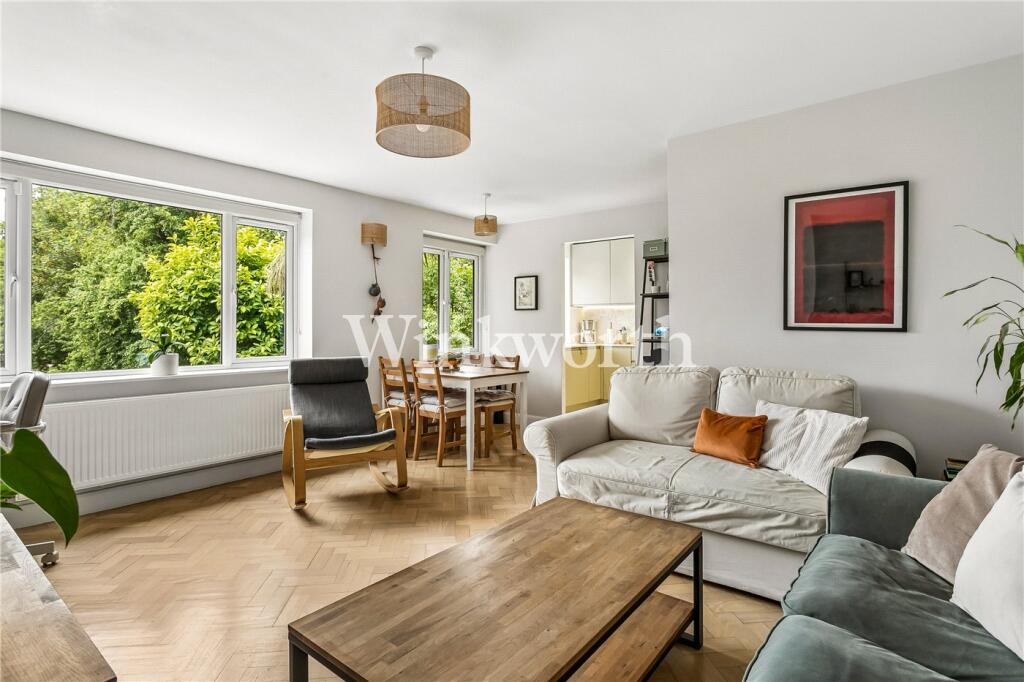 Main image of property: The Walk, Fox Lane, London, N13