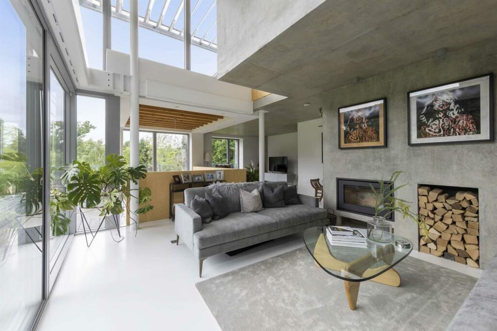 Hoe Lane, Abinger Hammer, Dorking - Photo 3