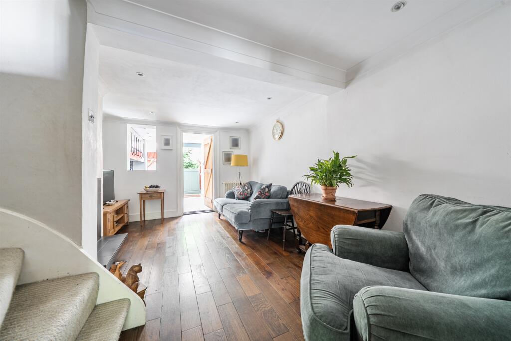 House in St Albans, Redbourn - More