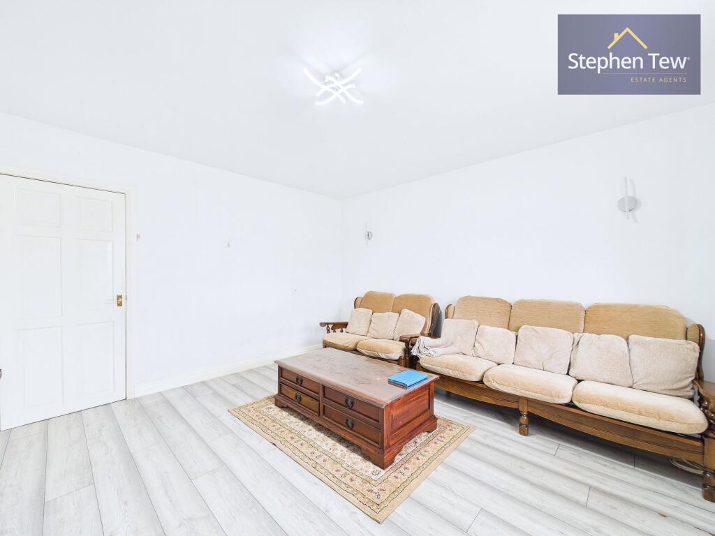 Cudworth Road, Lytham St. Annes, FY8 photo 2