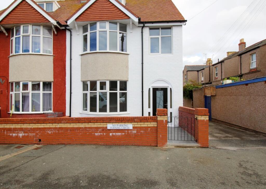5-bed semi-detached on Sandringham Avenue, Rhyl, Denbighshire, LL18, £200,000