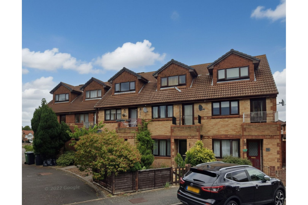 Main image of property: Veronica Gardens, London, SW16