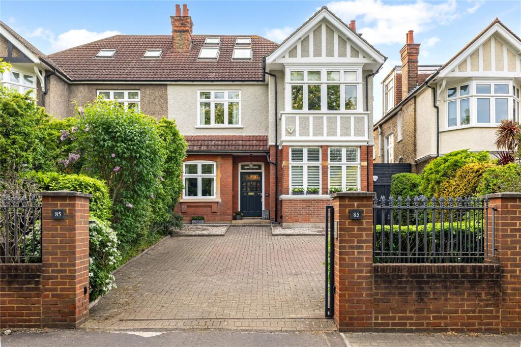 Main image of property: Queens Road, Richmond, TW10