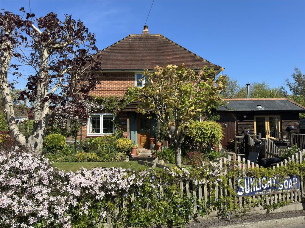 Main image of property: Setthorns Road, Sway, Lymington, Hampshire, SO41