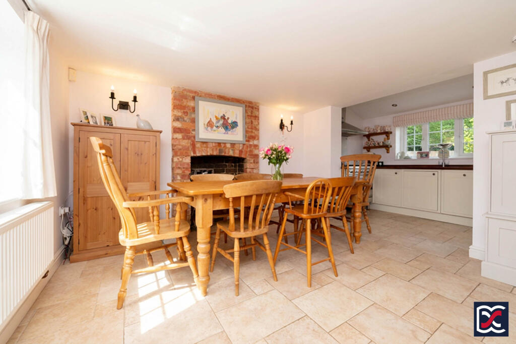 Oak Street, Weedon, West Northamptonshire - View 4