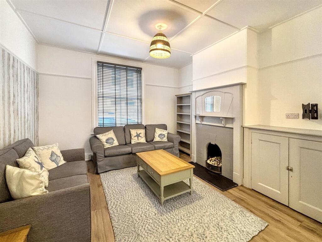 House in Truro - View 5
