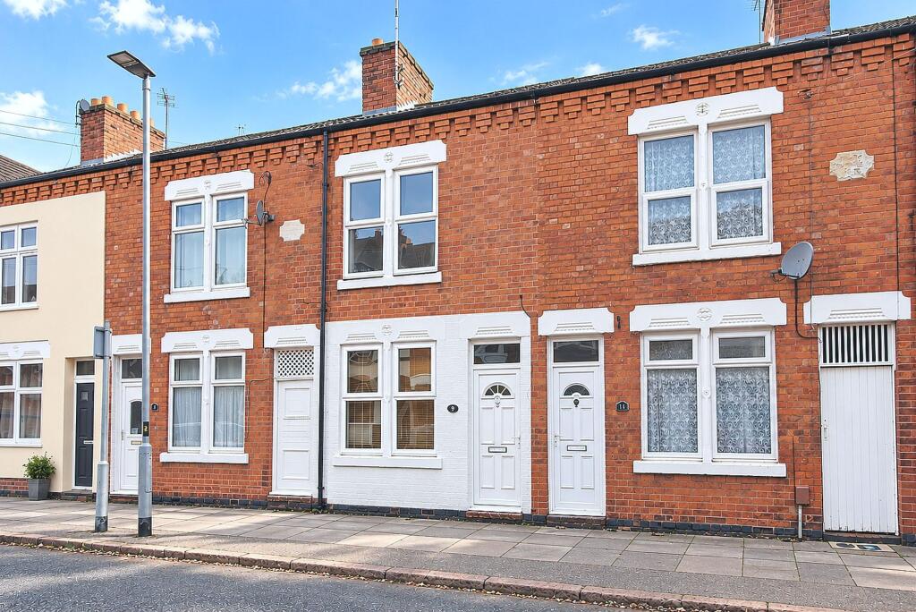 2-bed terraced on Glengate, Wigston, LE18, £165,000