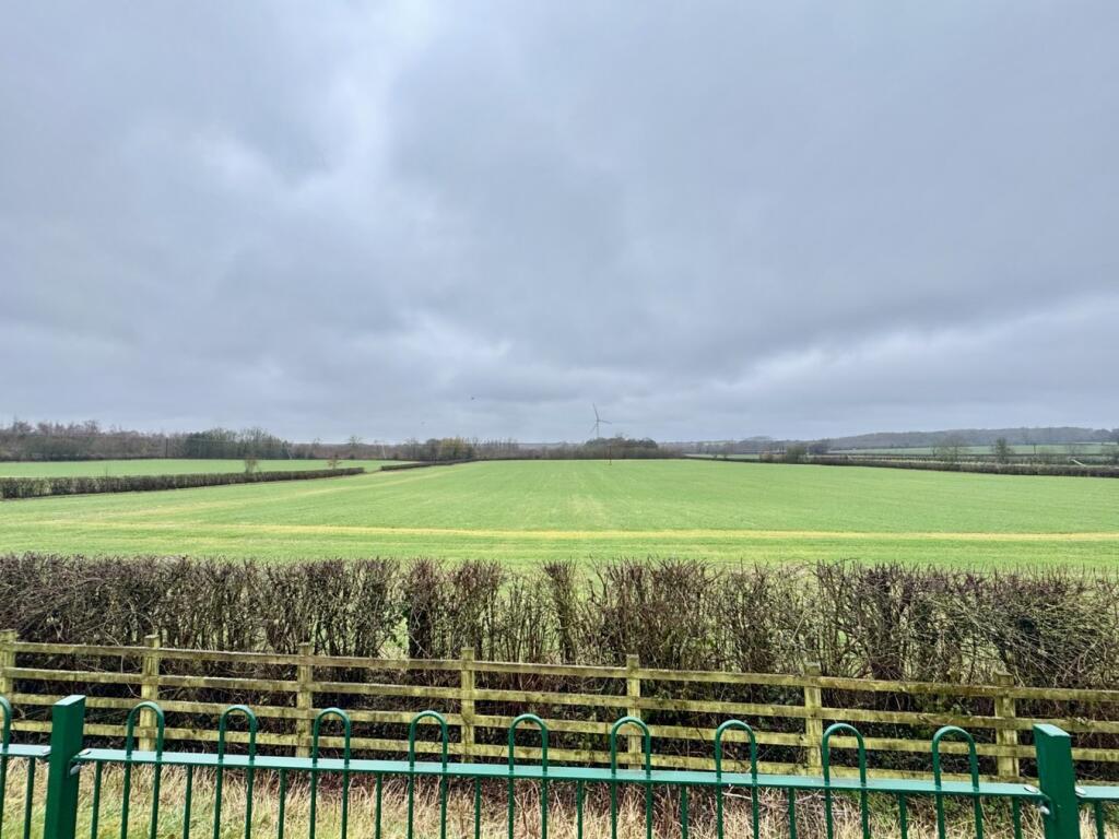 Beesley Lane, Ravenstone, Coalville, LE67 photo 2