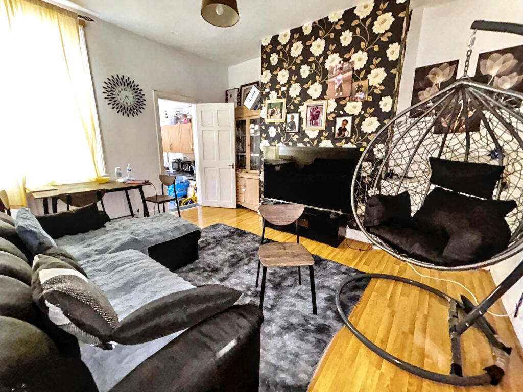 Apartment in Gateshead, Bensham - View 2