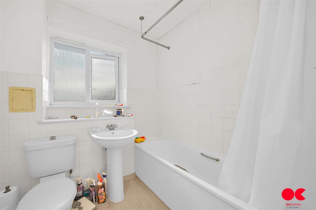 Apartment in London, Leyton - View 5
