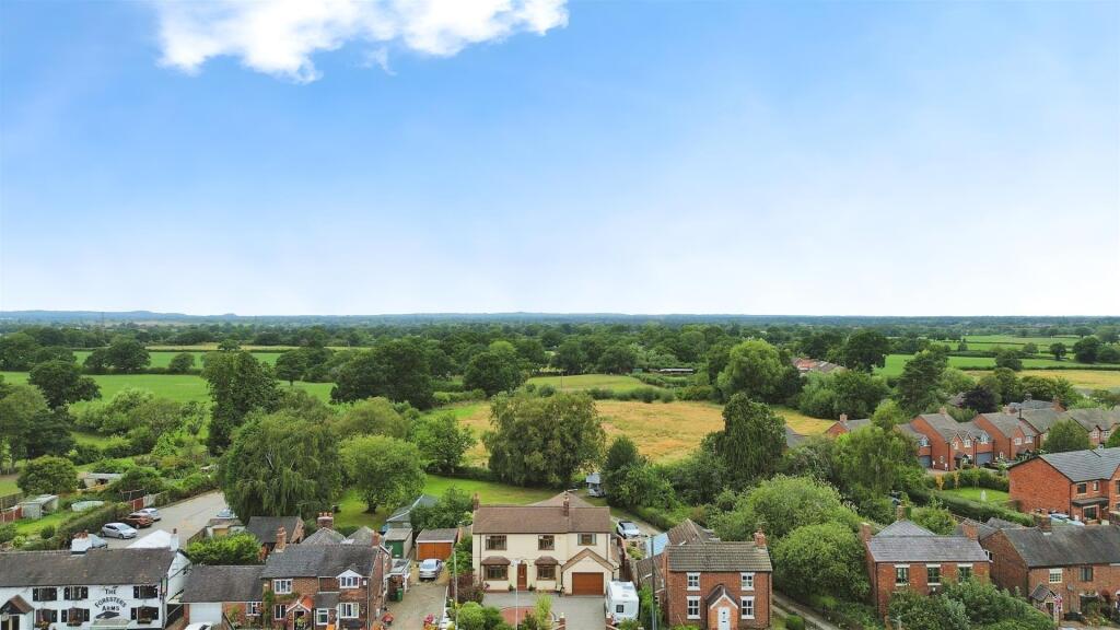 Main image of property: Crewe Road, Winterley, Sandbach